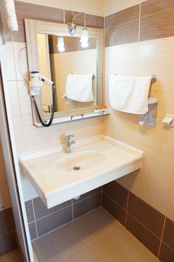 אג'אבאט Hotel Ejder מראה חיצוני תמונה